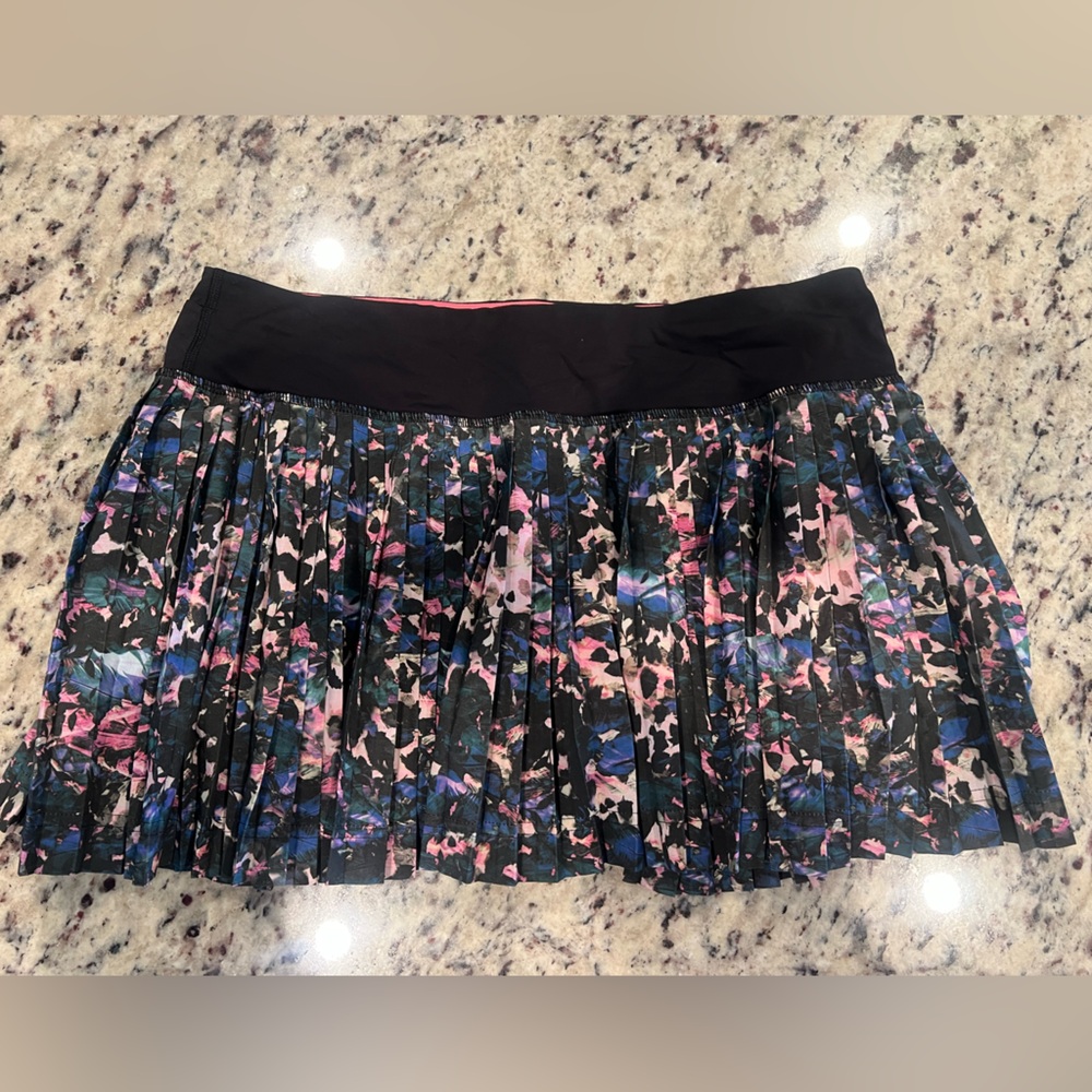 Lululemon Athletica Black Mini Skater Skirt